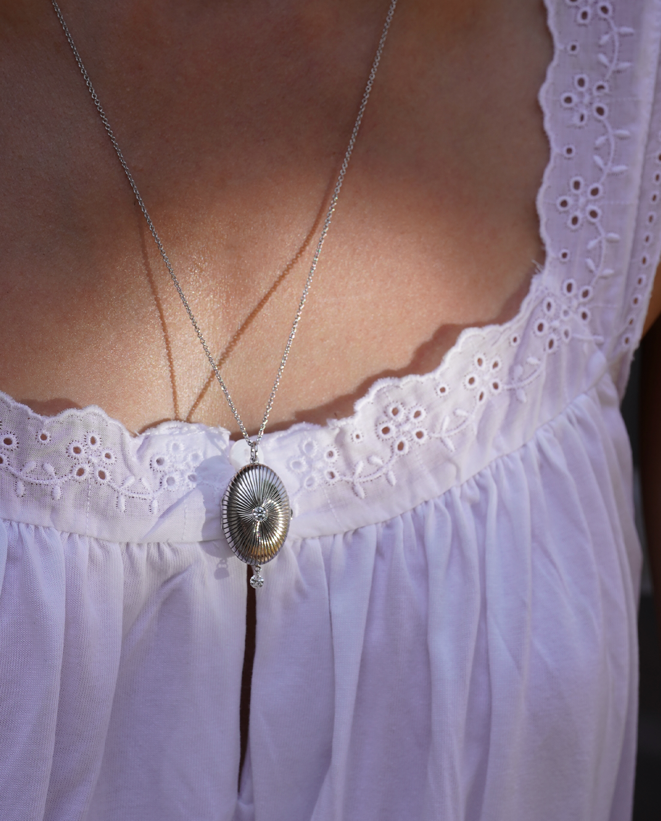 pers-e-paris-collier-memoria-oval-grand-mod-le-locket-photo image 5
