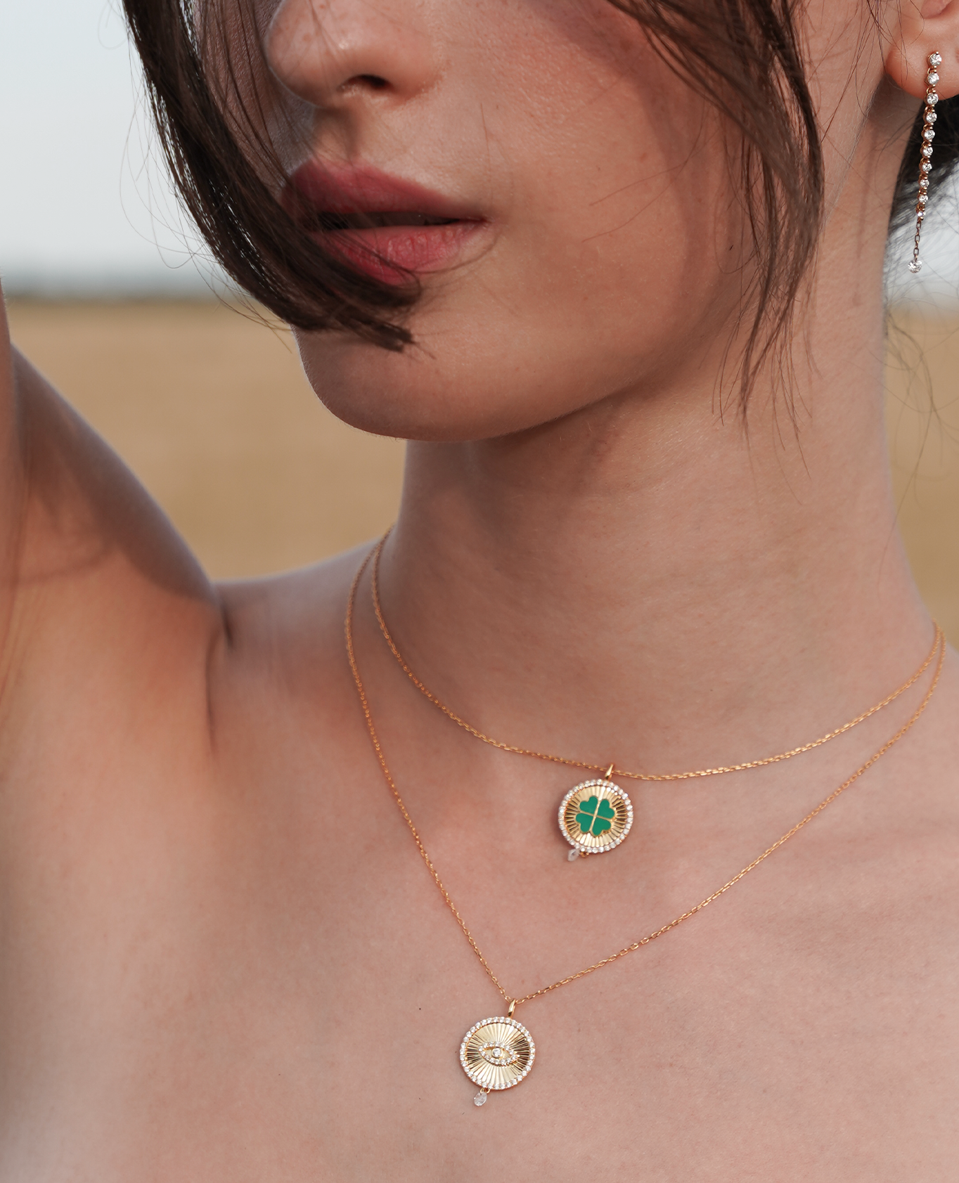 pers-e-paris-celeste-collier-porte-bonheur-tr-fle-vert-or-18-carats-diamant image 5