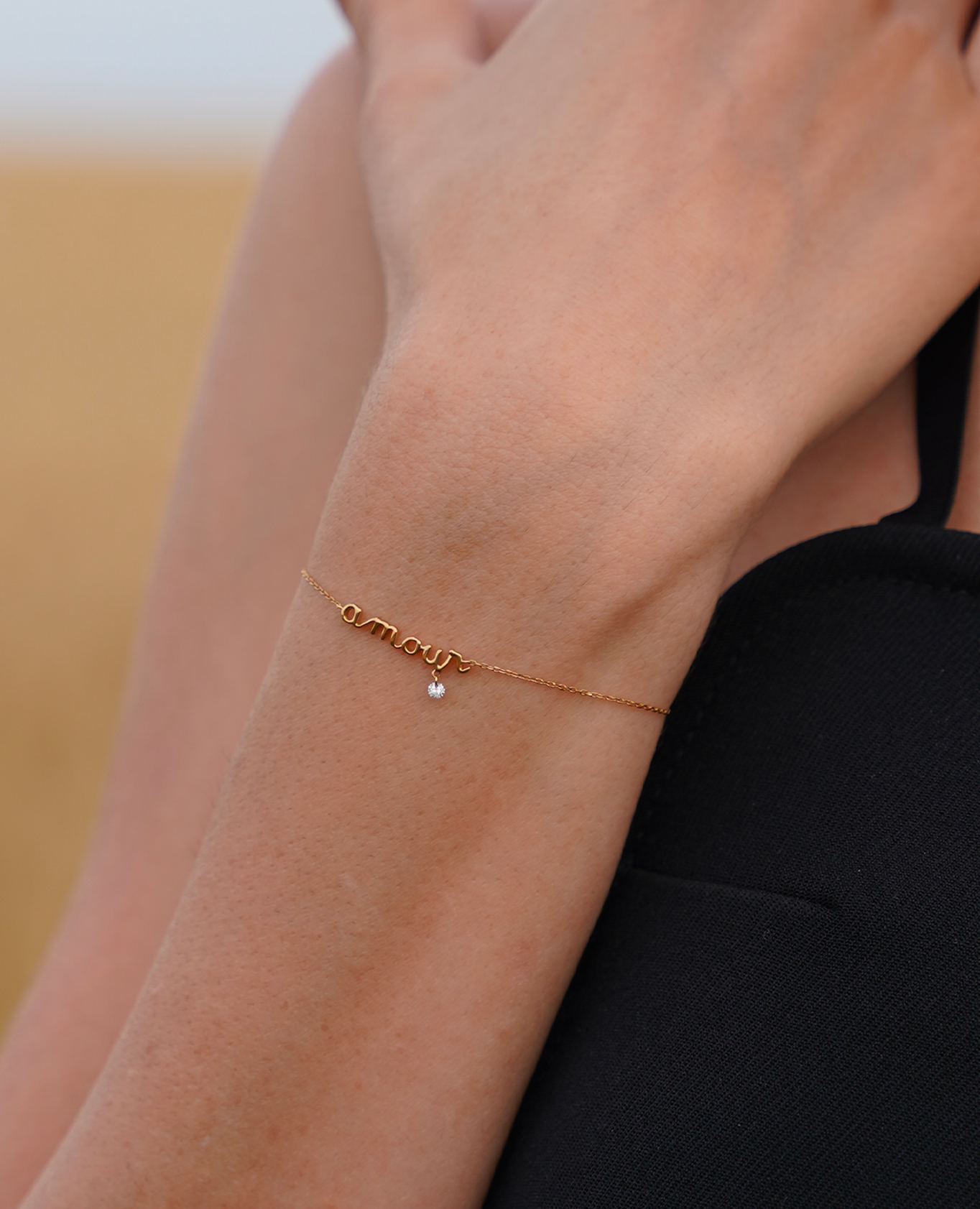 pers-e-paris-bracelet-venus-amour-or-18-carats-et-diamant-suspendu image 2