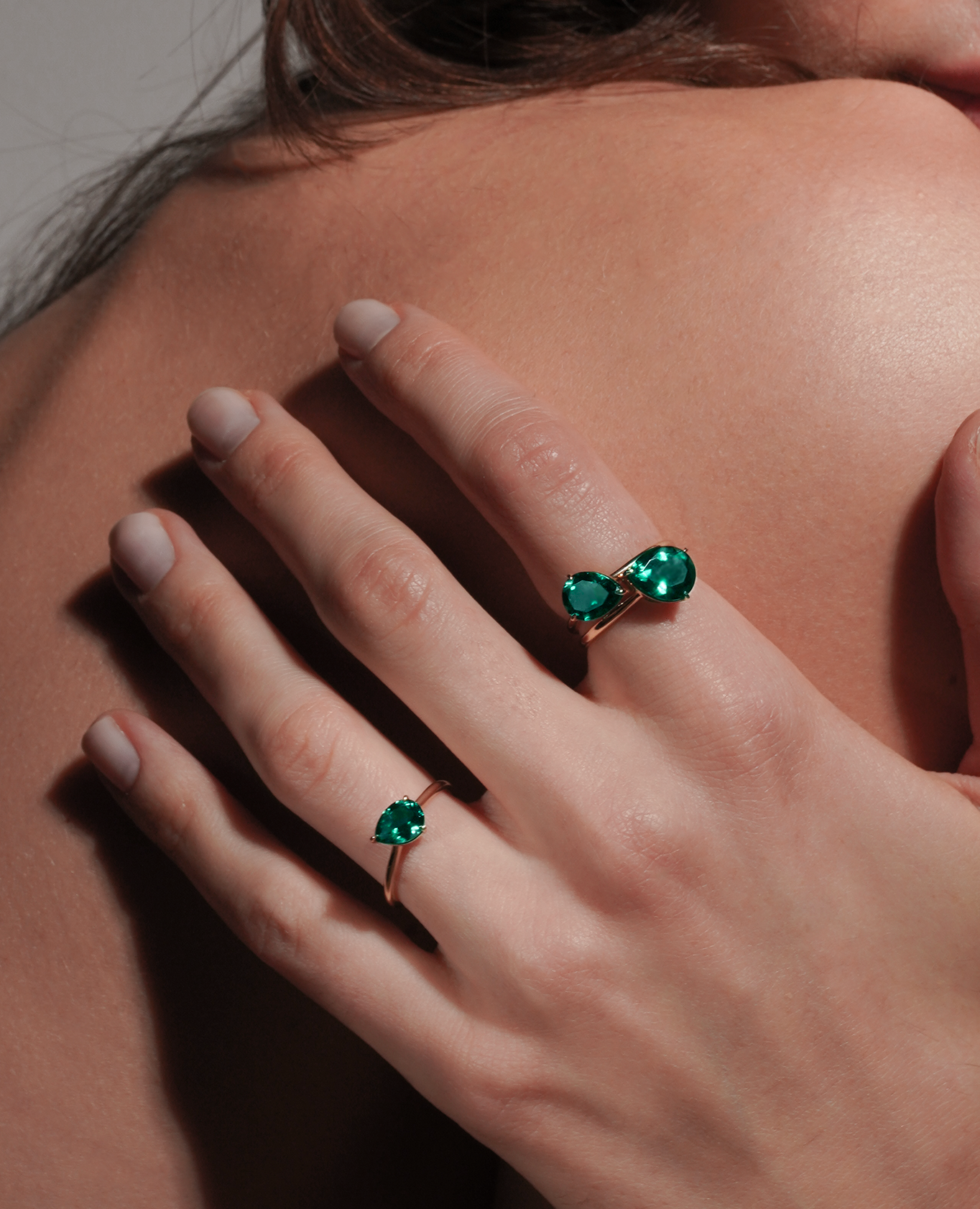 pers-e-paris-bague-iris-meraude-or-9-carats-meraude-laboratoire-1-carat image 7