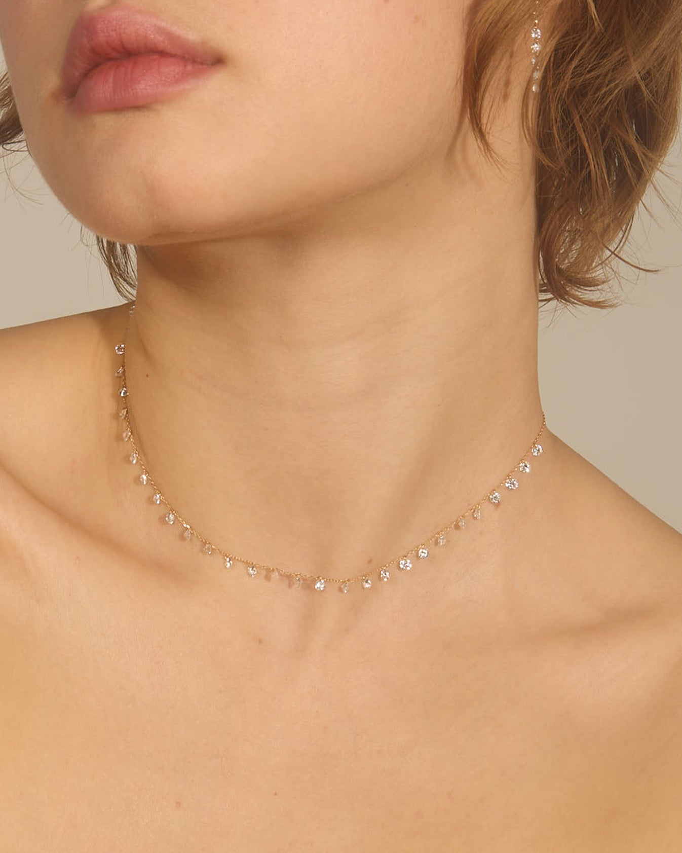 pers-e-paris-dana-collier-trente-et-un-diamants-or-18-carats image 2
