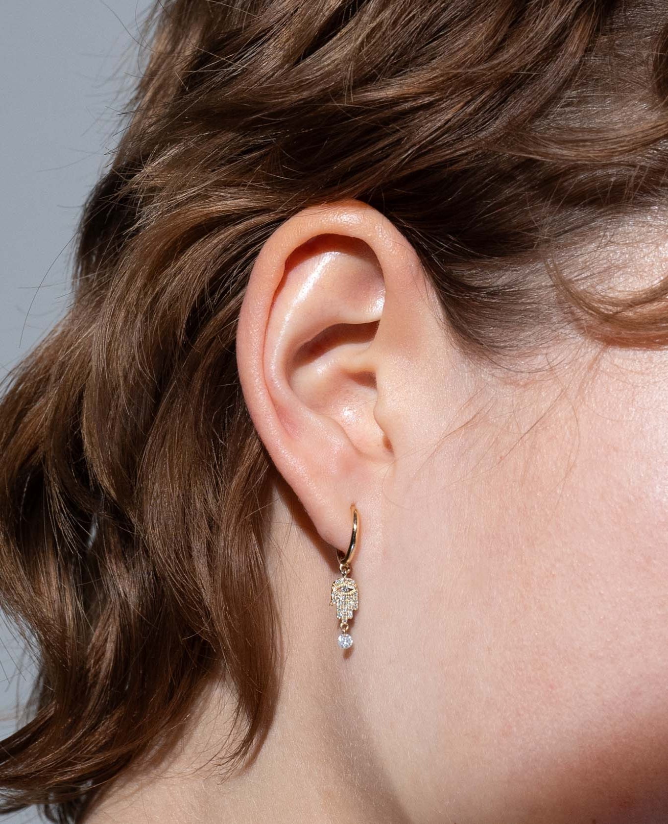 pers-e-paris-boucle-d-oreille-s-l-n-anneau-fatma-or-18-carats-pav-e-diamants-dia image 2