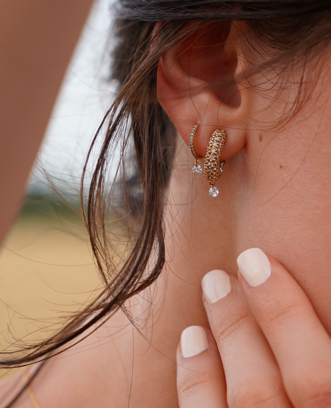 pers-e-paris-mono-boucle-d-oreille-cr-ole-pav-e-bridal-or-18-carats-diamants image 5