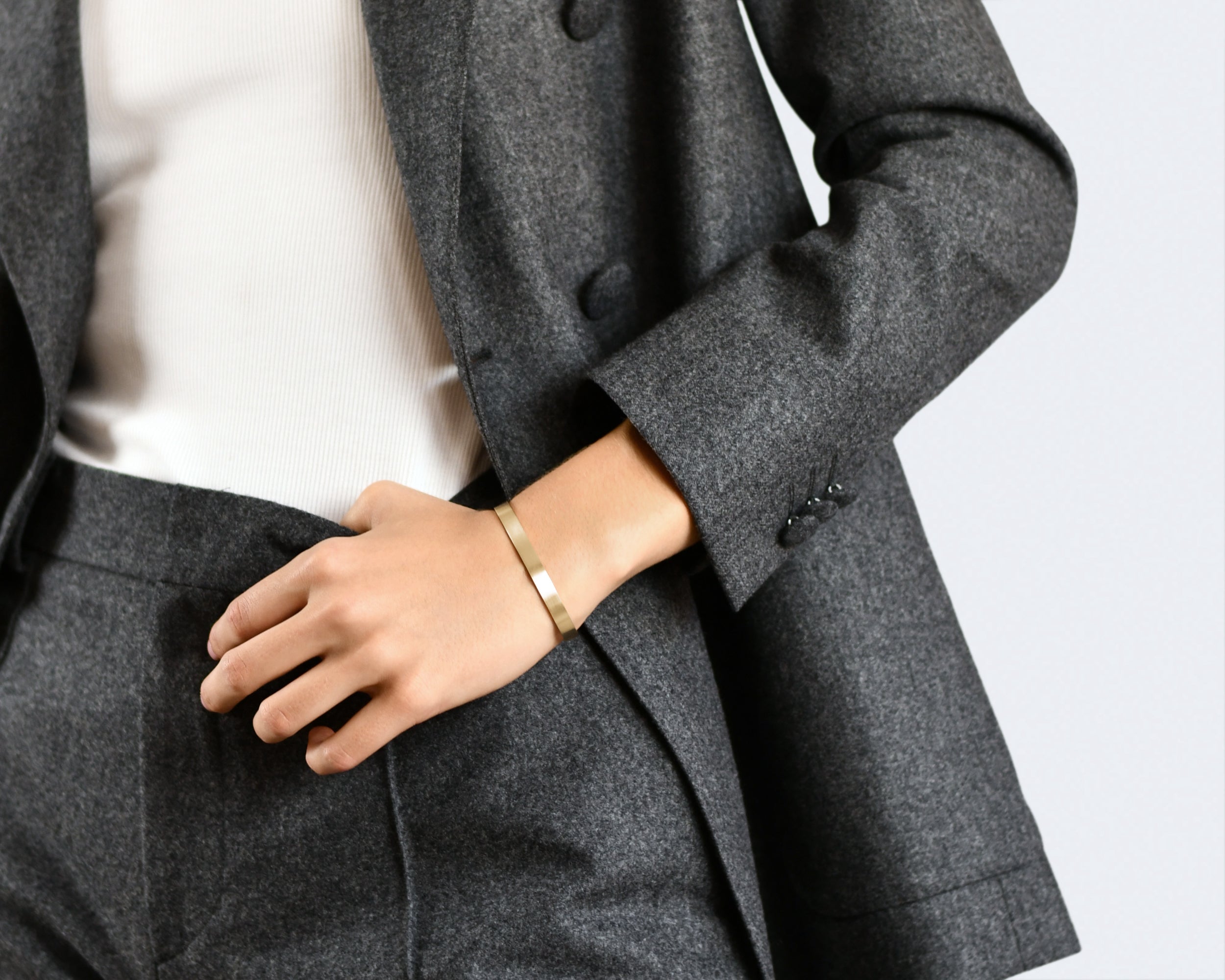 le-gramme-bracelet-ruban-le-21g-jonc-ouvert-6-5mm-collection-ruban image 6