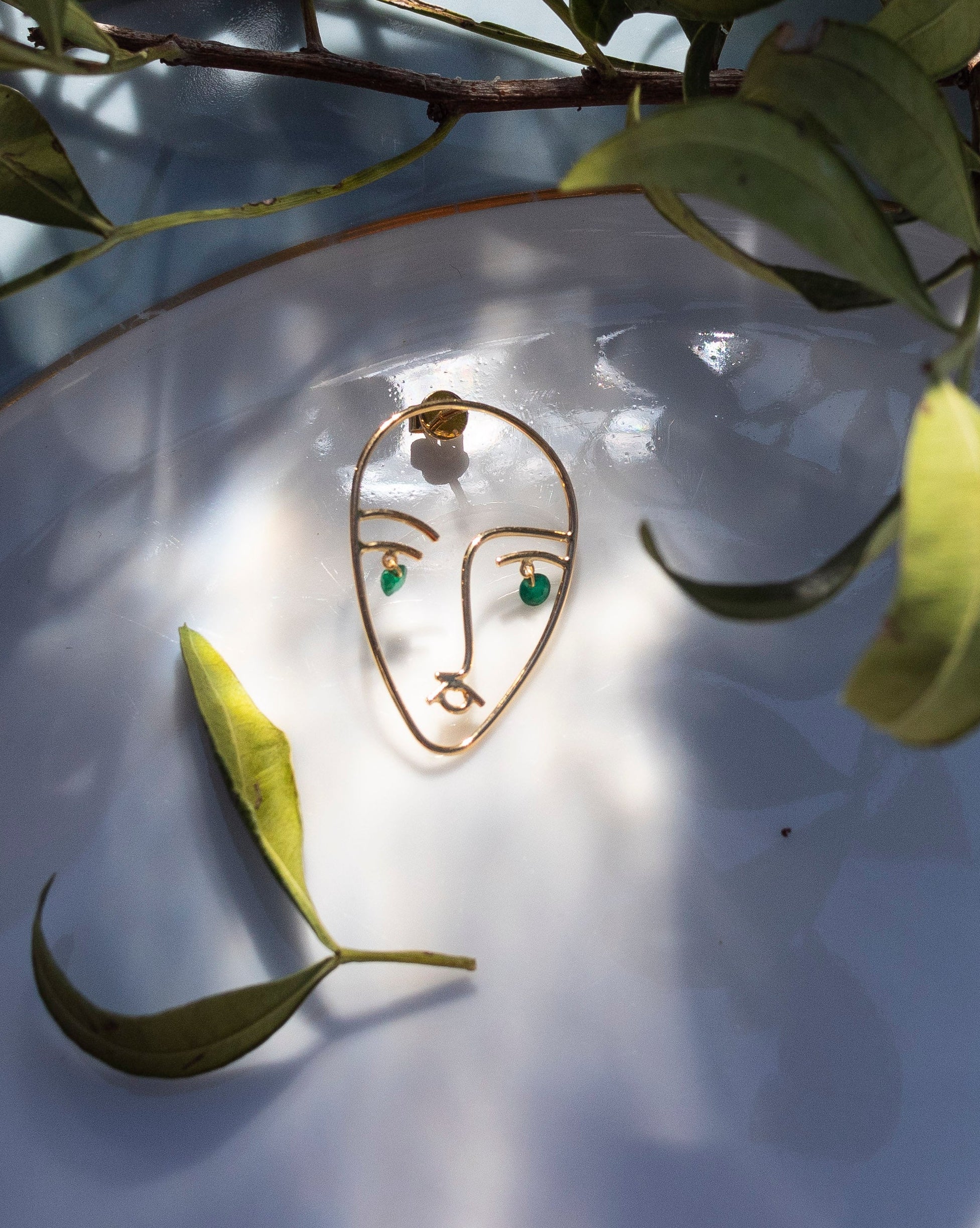 pers-e-paris-boucle-d-oreille-matisse-meraude-face-or-18-carats image 4