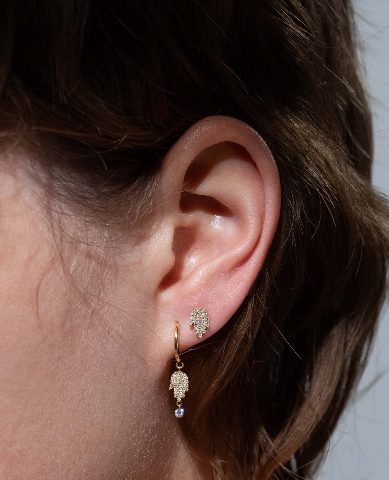 pers-e-paris-piercing-s-l-n-fatma-main-de-fatma-pav-e-diamants image 2