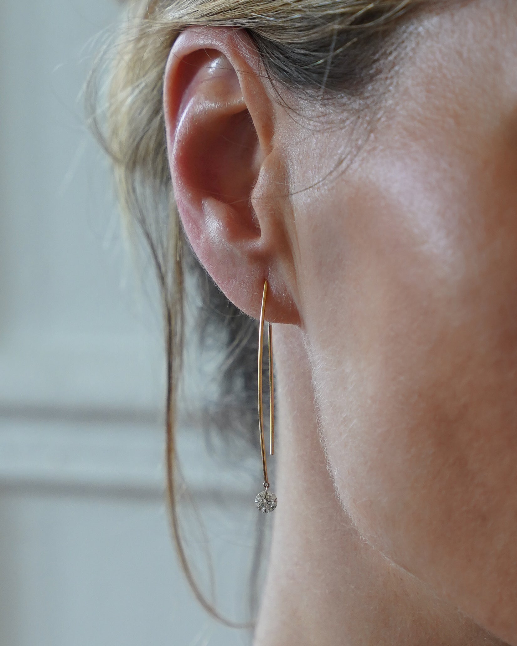 pers-e-paris-boucle-d-oreille-diamant-perc-e-suspendu-l-unit image 2