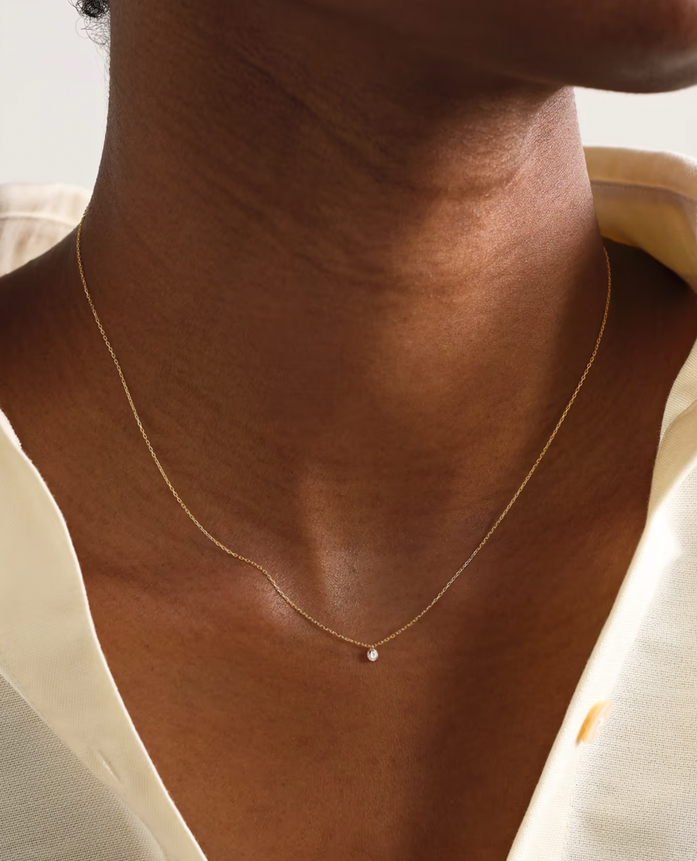 pers-e-paris-dana-collier-un-diamant-0-08-ct-or-18-carats image 4