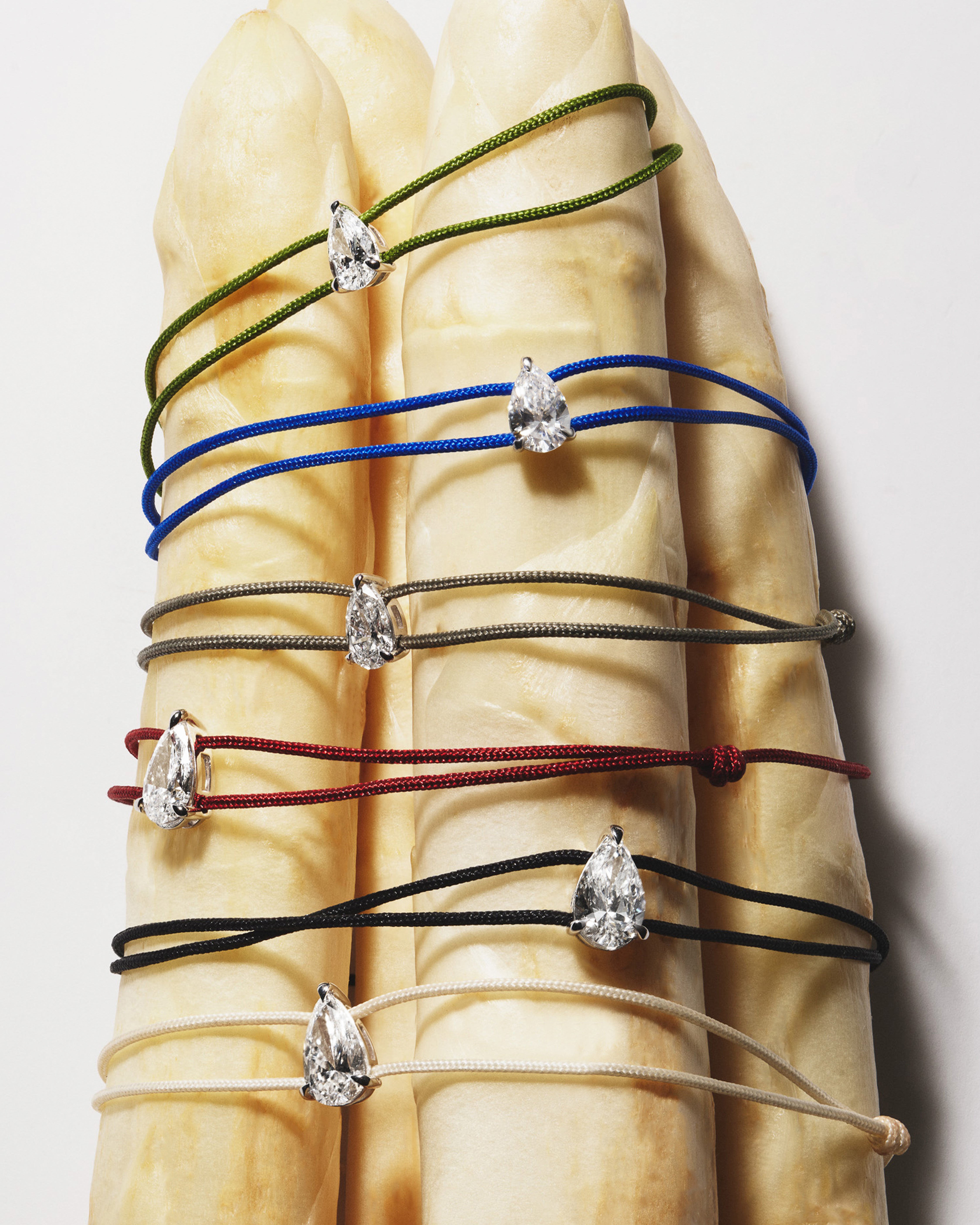 pers-e-paris-bracelet-cordon-poire-or-9-carats-diamant-laboratoire image 1