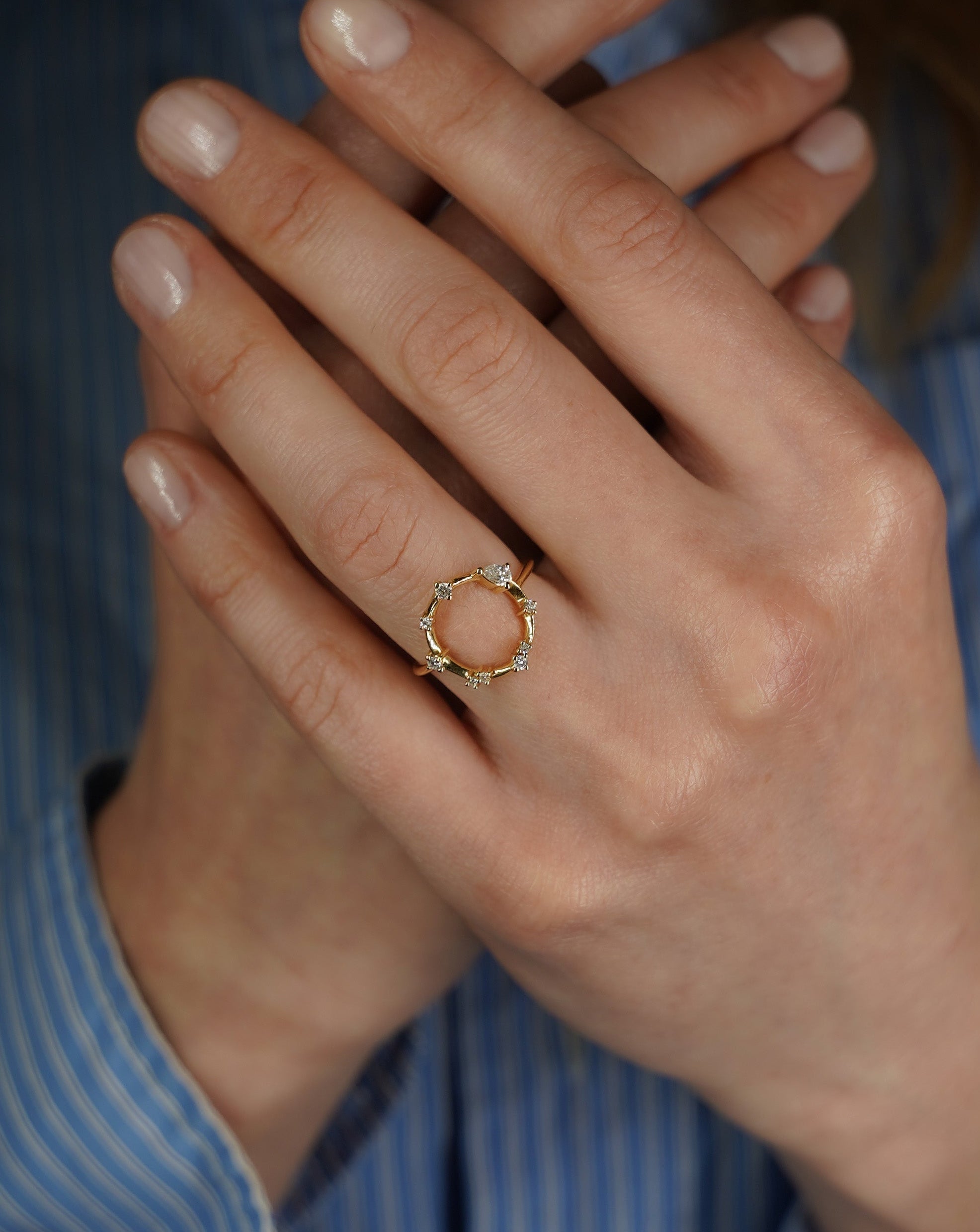 pers-e-paris-dana-pluie-d-or-bague-neuf-diamants-or-18-carats image 3