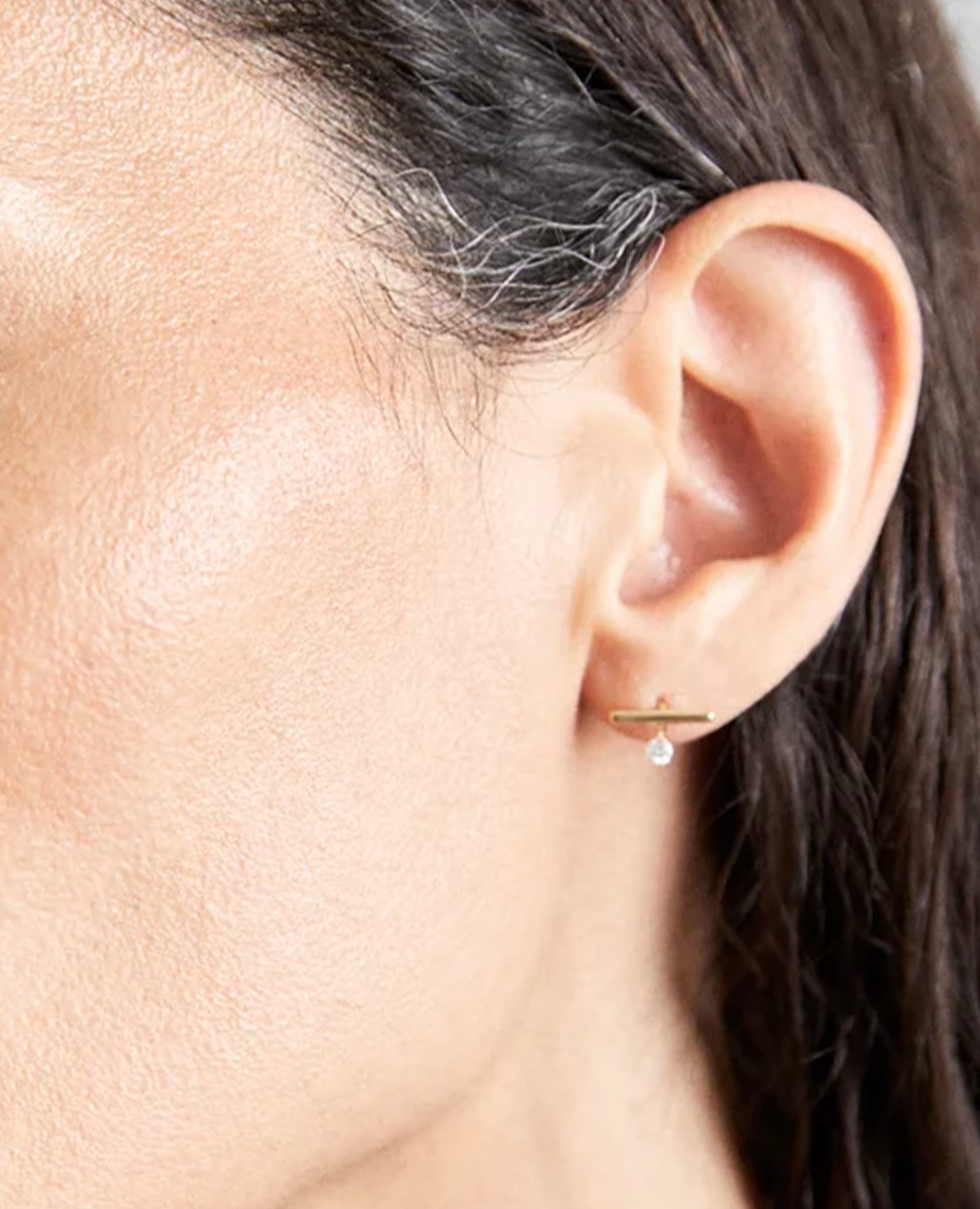 pers-e-paris-piercing-mini-barre-diamant-nu-or-18-carats image 2