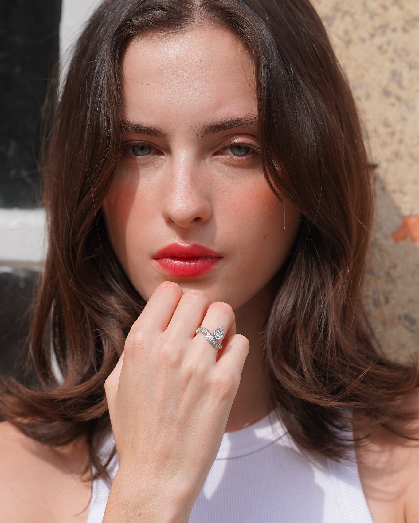 pers-e-paris-bague-wave-pav-e-floating-poire-en-or-18-carats image 2