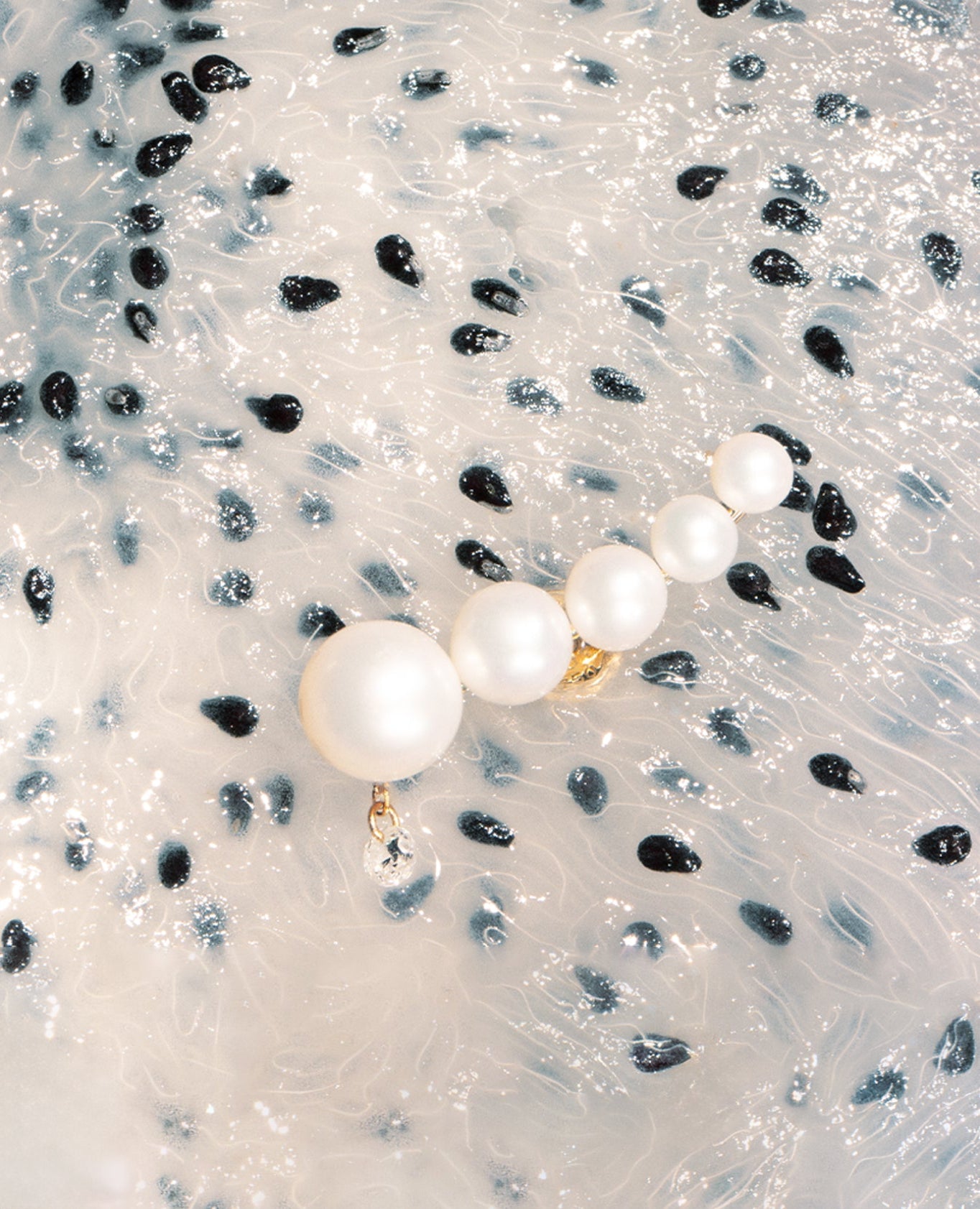 pers-e-paris-mono-boucle-d-oreille-aphrodite-cinq-perles-et-diamant-perle-de-cul image 3