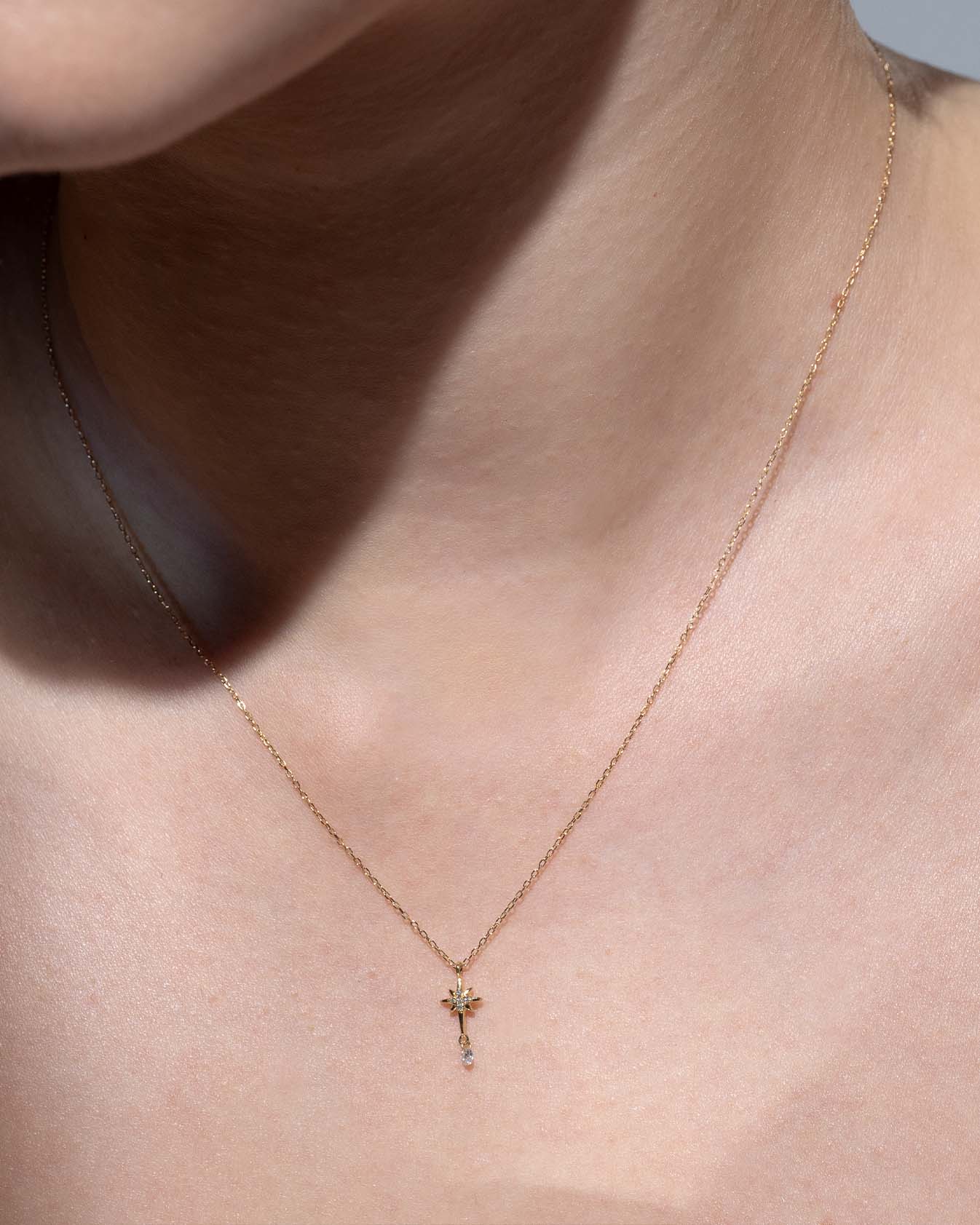 pers-e-paris-collier-s-l-n-etoile-polaire-pav-diamant image 2