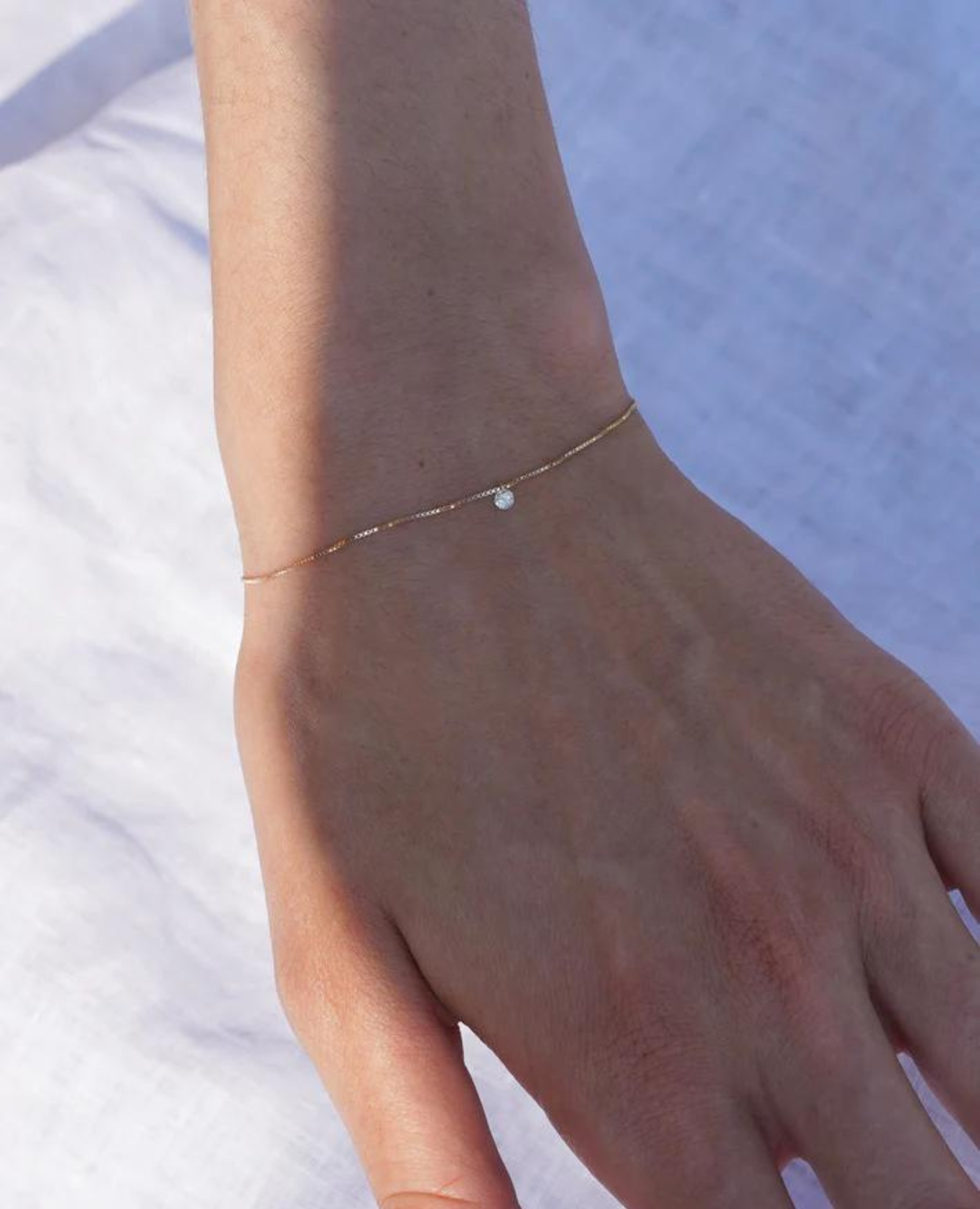 pers-e-paris-eternam-0-05-ct-diamant-rond-charm image 2