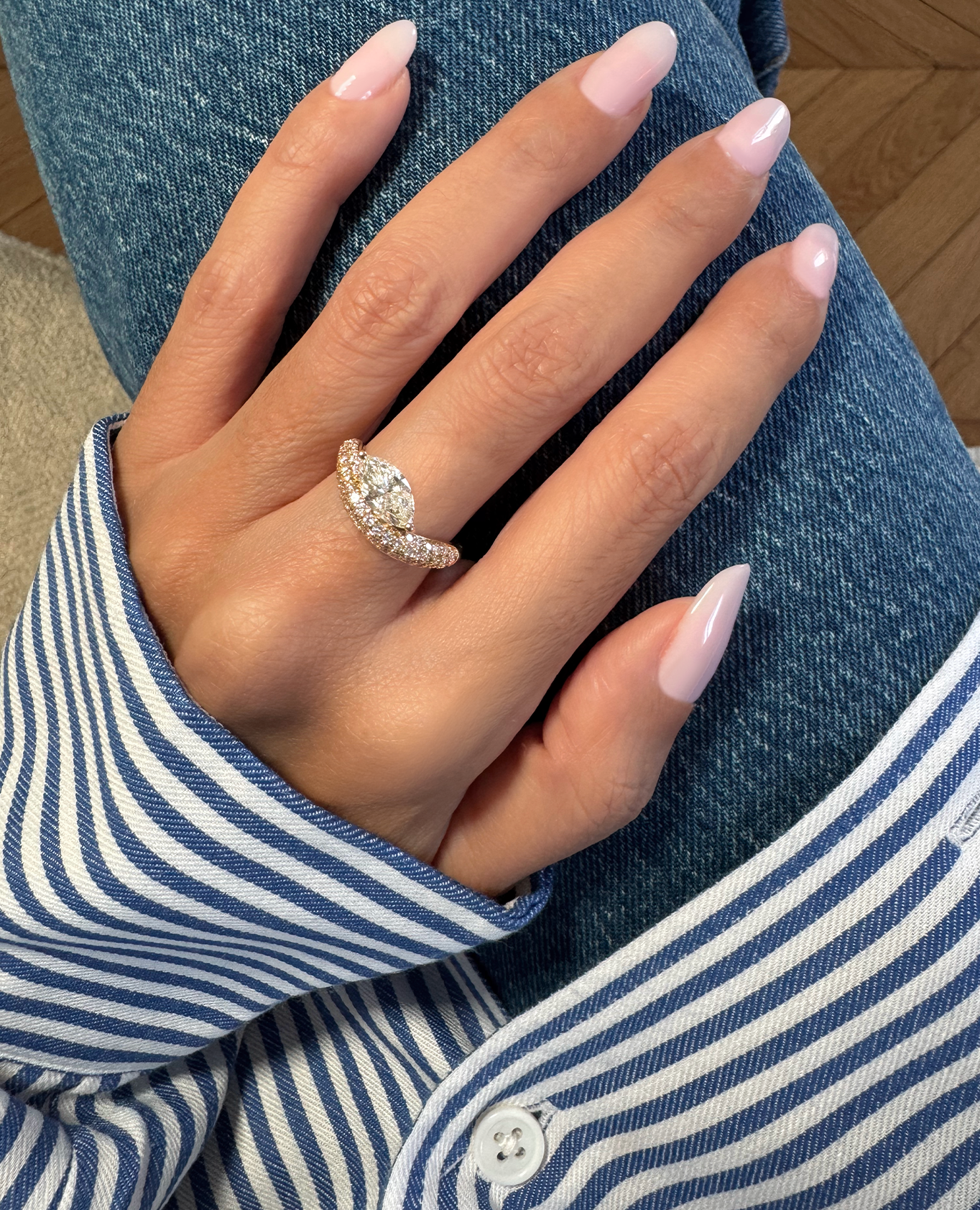 pers-e-paris-wave-marquise-pav-e-bague-or-9-18-carats-diamant-0-5-carat image 5