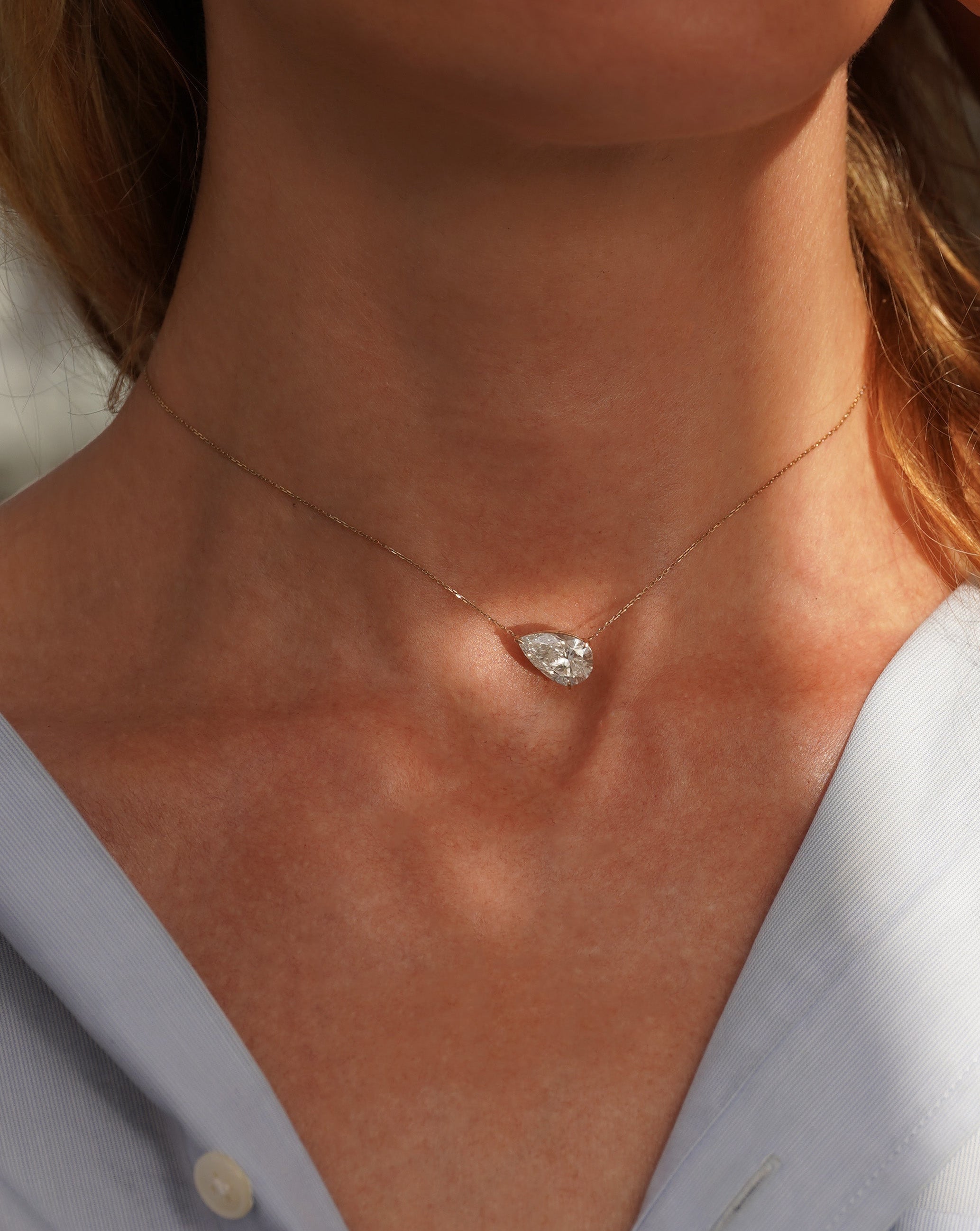 pers-e-paris-collier-iris-diamant-poire-or-9-carats-1-carat image 4