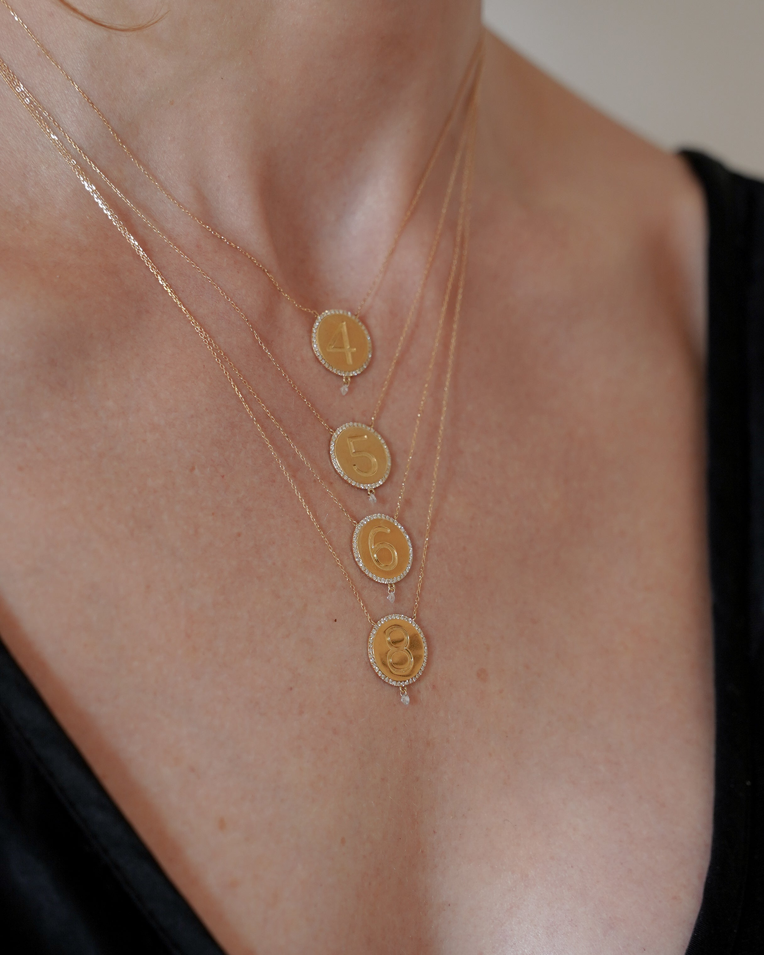 pers-e-paris-collier-one-m-daillon-4-or-18-carats-diamant image 4
