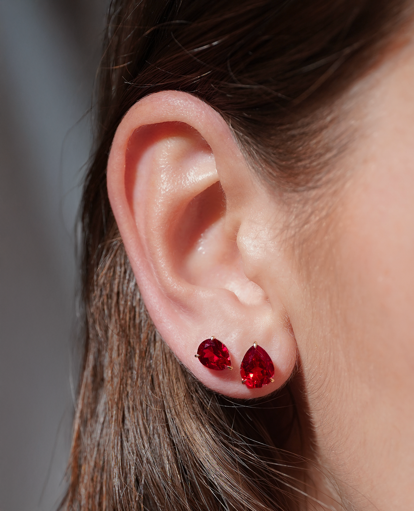 pers-e-paris-iris-mono-boucle-d-oreille-rubis-or-9-carats-rubis-laboratoire-1-ca image 2