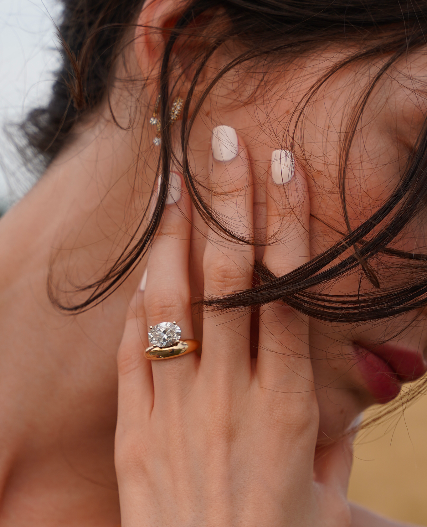 pers-e-paris-bague-bridal-oval-floating-or-9-carats-diamant-laboratoire image 4