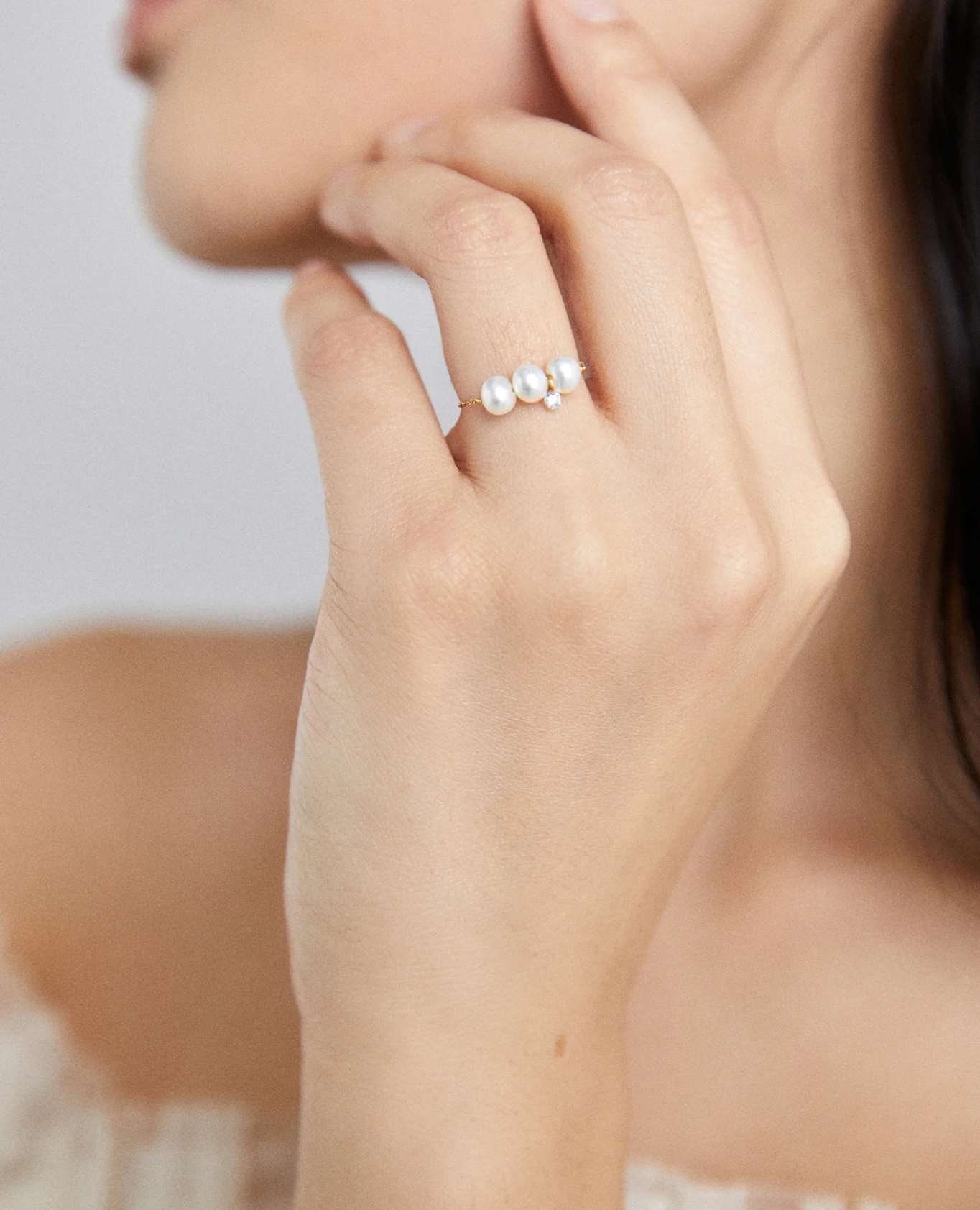 pers-e-paris-perl-e-aphrodite-bague-trois-perles-or-18-carats image 2