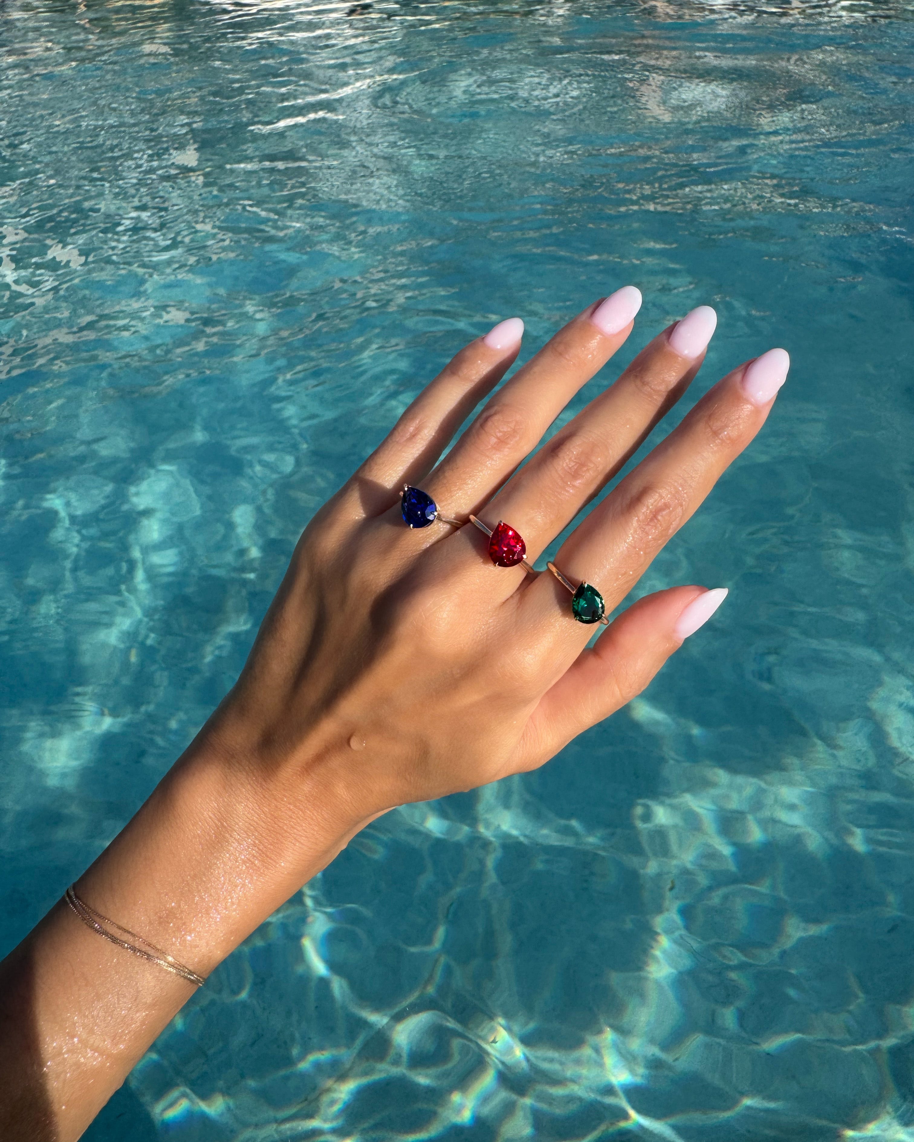 pers-e-paris-bague-iris-rubis-or-9-carats-1-carat image 3